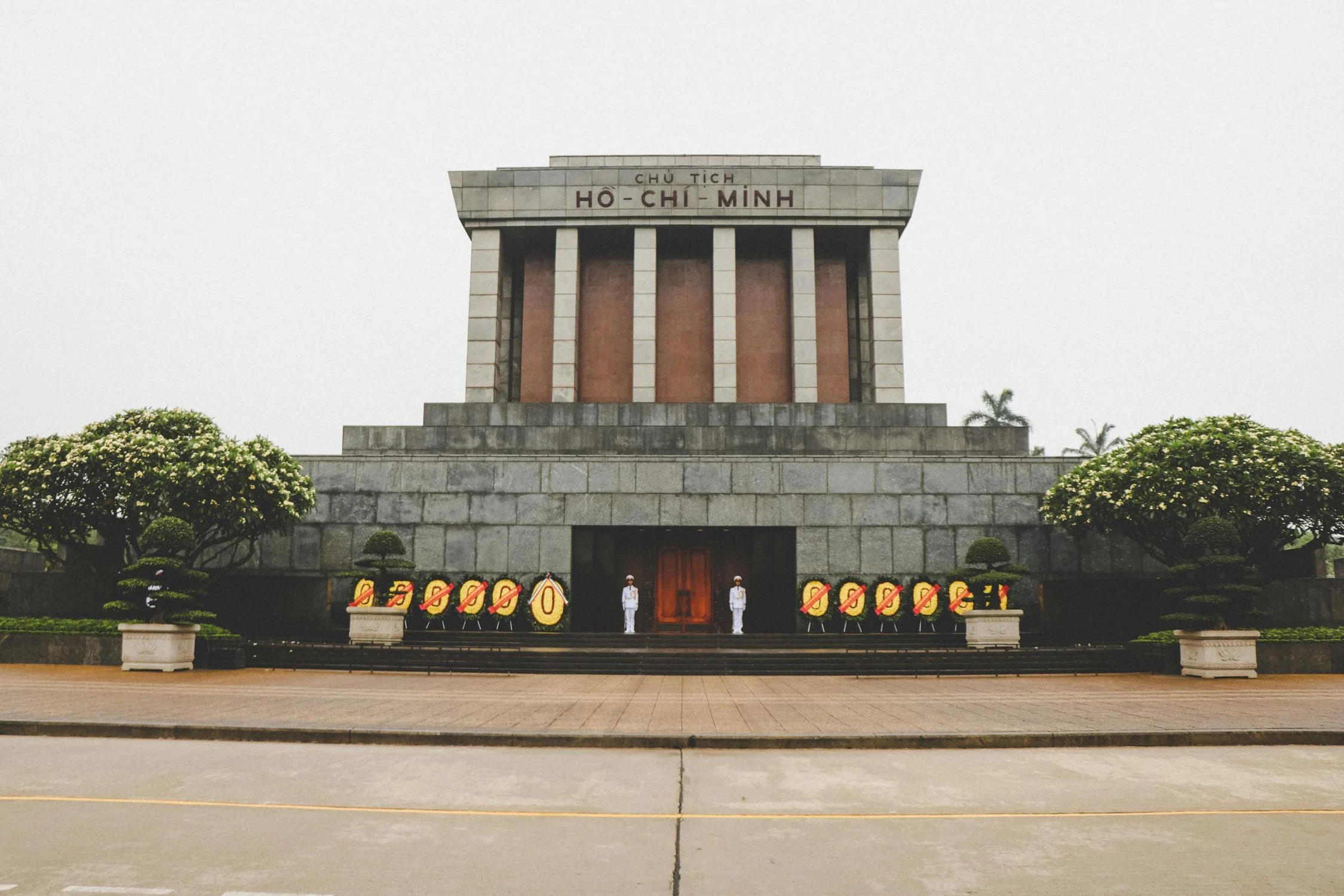 Khám phá Hà Nội: Thủ đô ngàn năm văn hiến Lăng chủ tịch Hồ Chí Minh Hà Nội