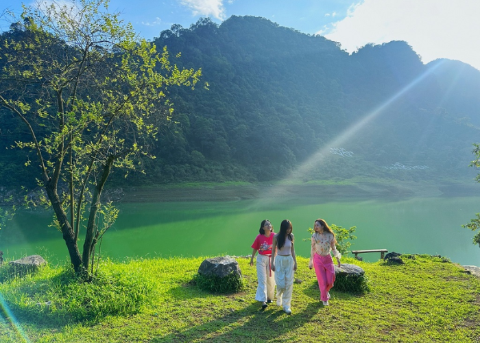 Cao Bằng – Vẻ đẹp hoang sơ và thơ mộng của miền Biên Viễn Hồ Thang Hen