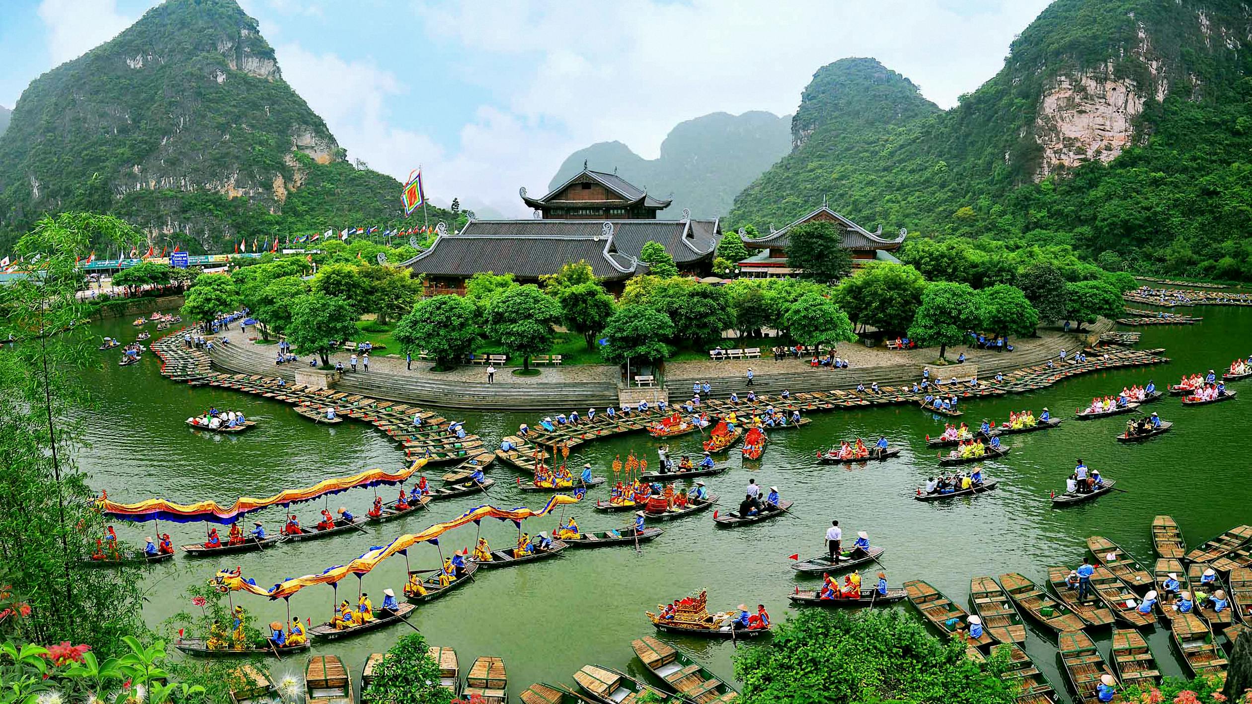 Khám phá Ninh Bình: Kỳ quan thiên nhiên đẹp mê hồn Tràng An: Quần thể danh thắng thiên nhiên được UNESCO công nhận