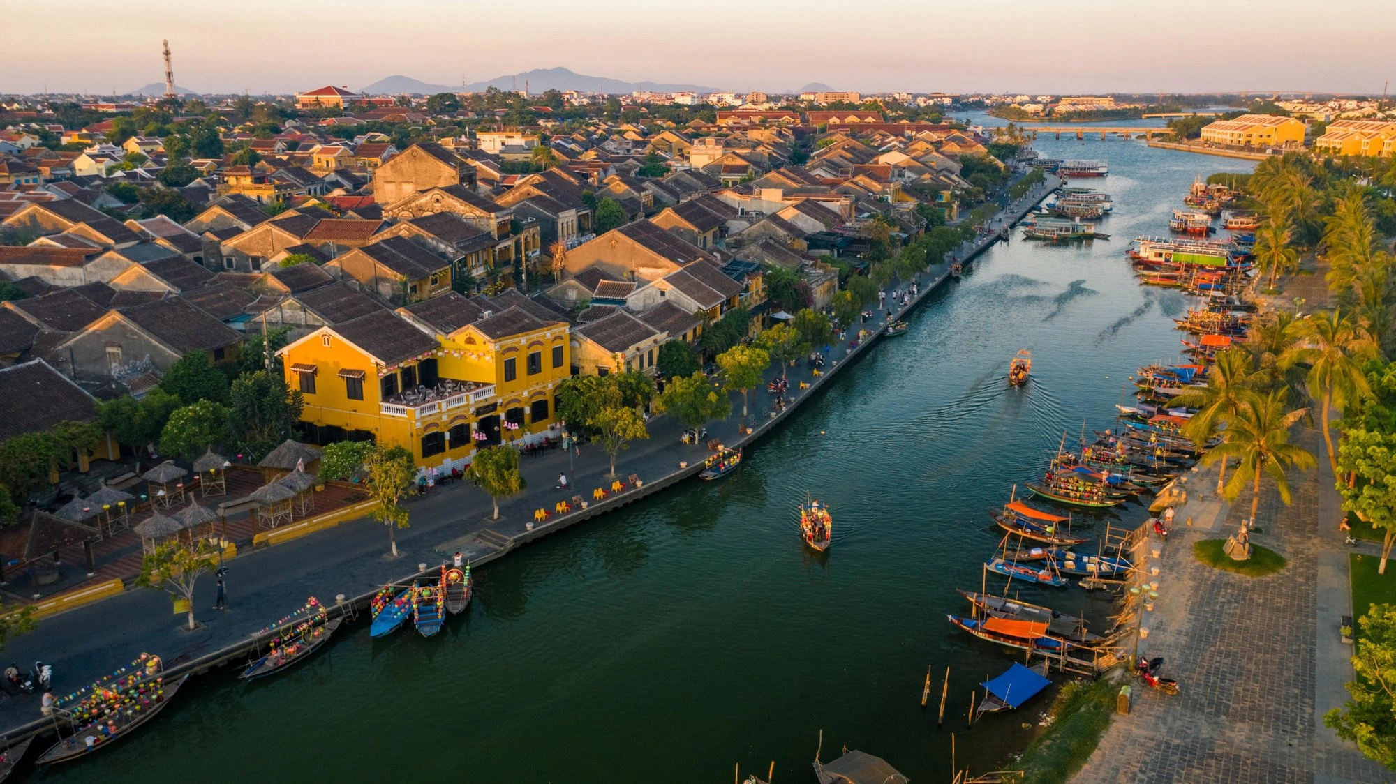 Gợi ý đi du lịch Tết Nguyên đán 2025: 10 Địa điểm phải đi Gợi ý đi du lịch Tết Nguyên đán 2025: 10 Địa điểm không thể bỏ qua
