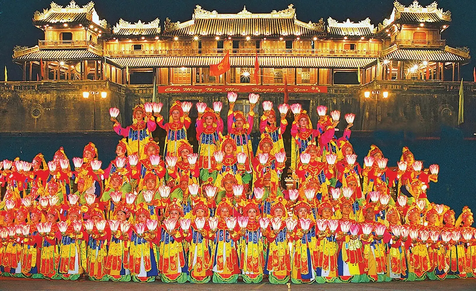 Du lịch di sản Việt Nam: Tận dụng giá trị văn hóa để phát triển Du lịch di sản Việt Nam: Tận dụng giá trị văn hóa để phát triển