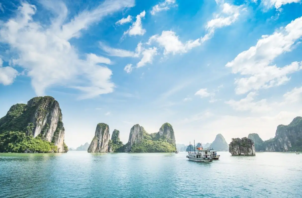 Gợi ý đi du lịch Tết Nguyên đán 2025: 10 Địa điểm phải đi Gợi ý đi du lịch Tết Nguyên đán 2025: 10 Địa điểm không thể bỏ qua