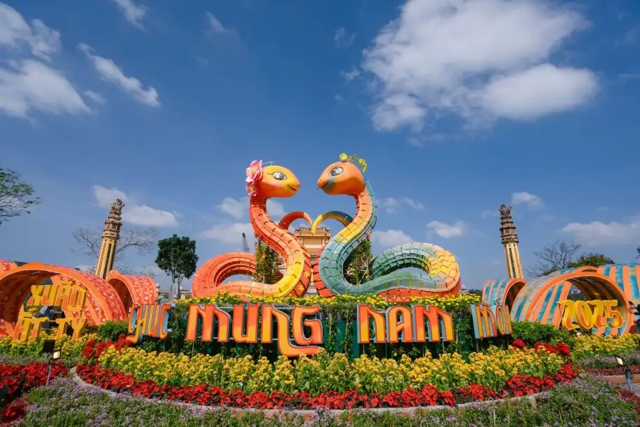 Linh vật "Bé Na" Xuân Ất Tỵ 2025 - Cuộc đua sáng tạo Linh vật “Bé Na” Xuân Ất Tỵ: Cuộc đua sáng tạo trên mọi miền đất nước