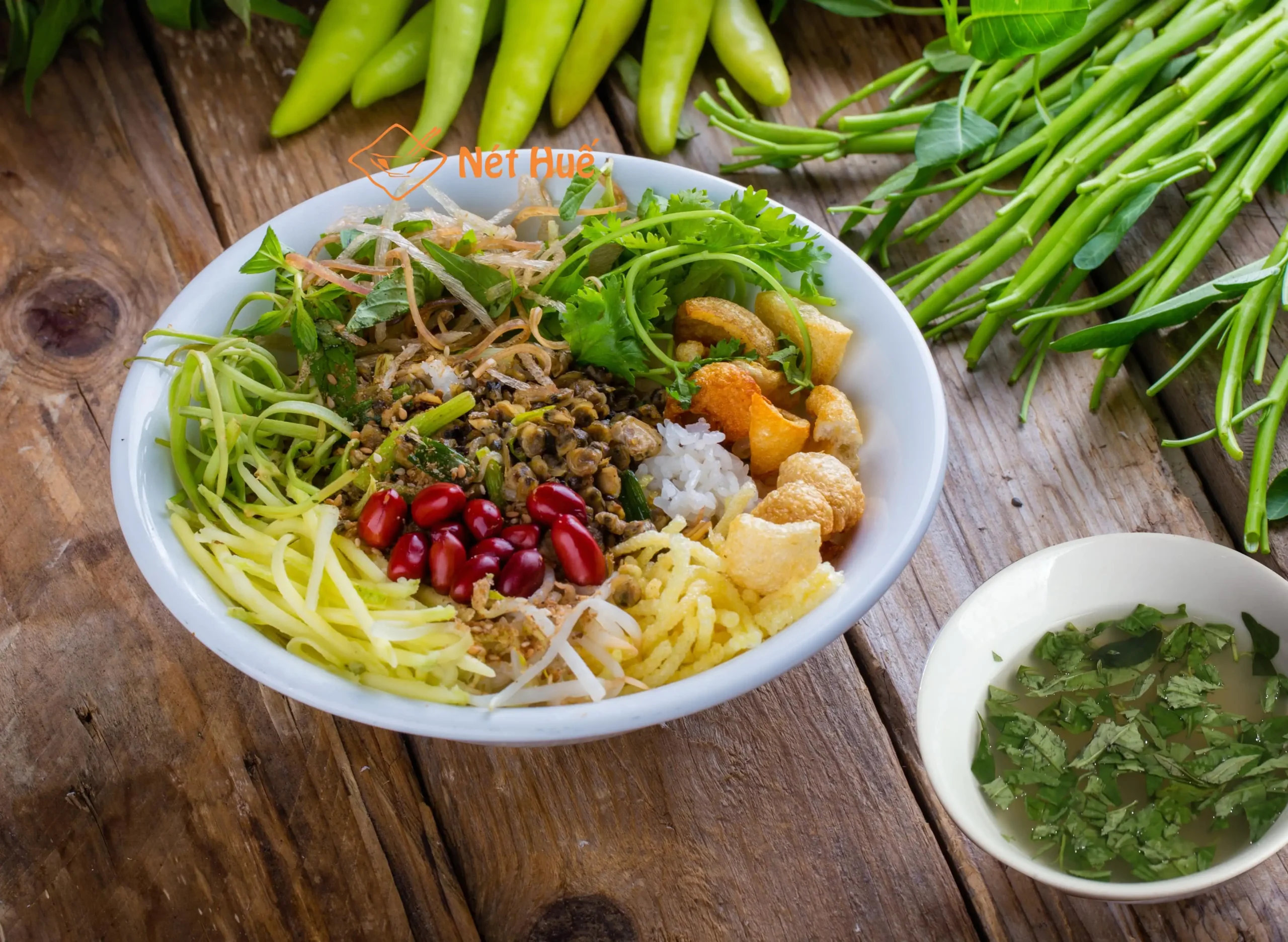 Cơm Hến – Hương vị dân dã đậm đà của xứ Huế Cơm Hến – Hương vị dân dã đậm đà của xứ Huế