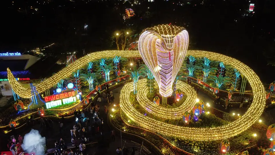 Linh vật "Bé Na" Xuân Ất Tỵ 2025 - Cuộc đua sáng tạo Linh vật “Bé Na” Xuân Ất Tỵ: Cuộc đua sáng tạo trên mọi miền đất nước