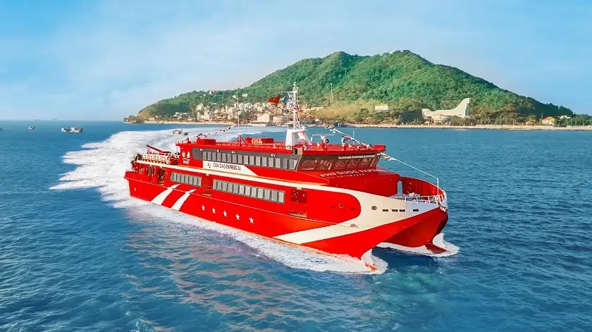 Côn Đảo cháy vé: Mùa cao điểm hành hương gây sốt du khách Côn Đảo cháy vé: Mùa cao điểm hành hương gây sốt du khách