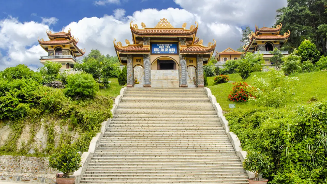 Tỉnh Vĩnh Phúc nổi tiếng với những địa điểm du lịch nào? Tỉnh Vĩnh Phúc nổi tiếng với những địa điểm du lịch nào?