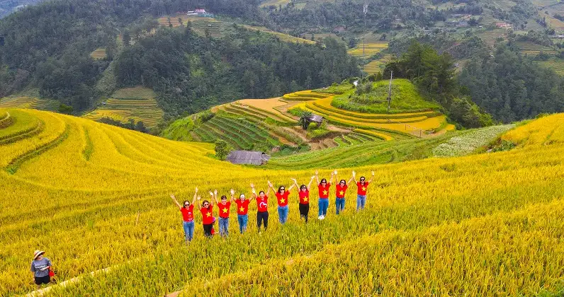 Ruộng bậc thang Buôn Ma Giai - Gia Lai dưới chân núi Ơi Phí Ruộng bậc thang Buôn Ma Giai – Gia Lai dưới chân núi Ơi Phí