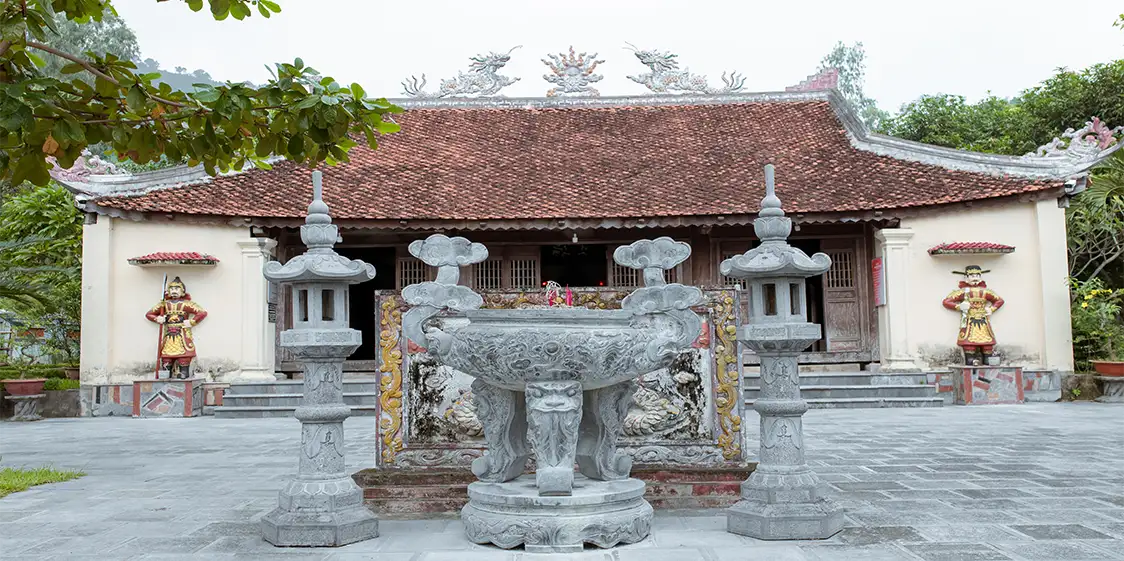 Đền vua Mai Nghệ An - Di tích lịch sử và lễ hội truyền thống Đền vua Mai Nghệ An – Di tích lịch sử và lễ hội truyền thống